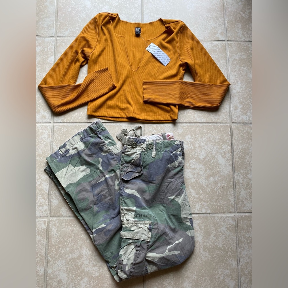 Urban outfitters nwt BDG Nala notch Henley crop top rust orange - Picture 2 of 15